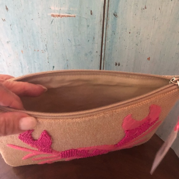 Beaded 2-tone pink crab on tan-colored linen-like fabric clutch bag by Spartina - Picture 4 of 11